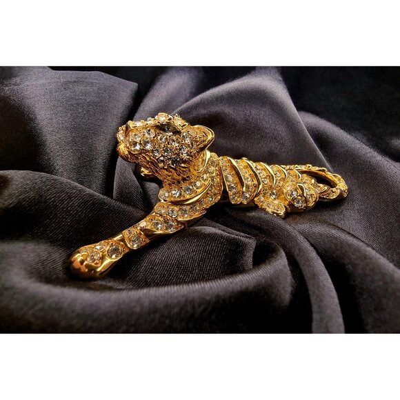 Vintage Signed TRIFARI Tiger Large Brooch Pin Gold Plated with Crystals - Picture 3 of 6